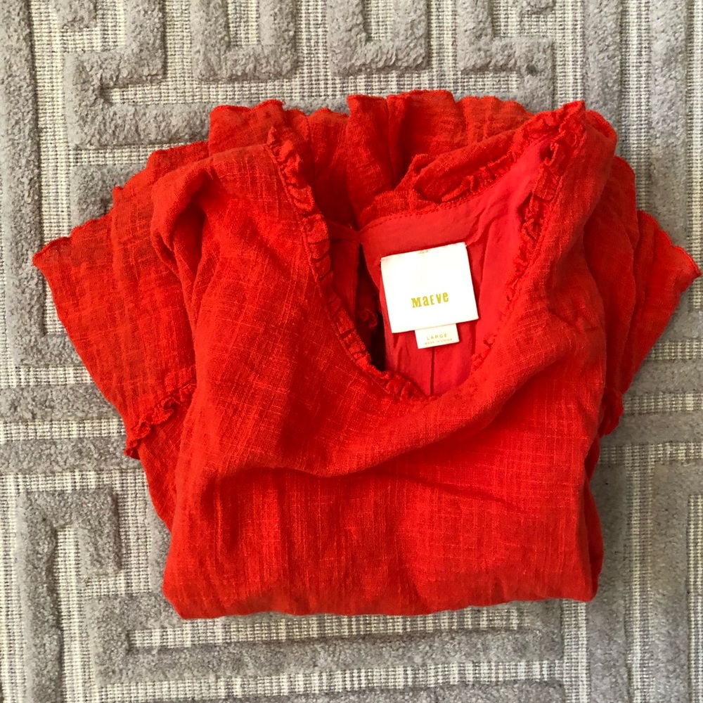 orange blouse